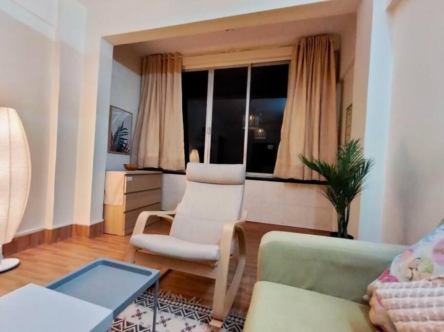 Mon Desire 5, Perry Cross Rd, Bandra West By Connekt Homes Bombay Exterior foto